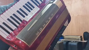 2.8K views · 73 reactions | VENDIDA Les dejo un lujo o adorno con un pequeño tutorial esperado que les sea de ayuda a los amigos que están aprendiendo lujitos nuevos. | Venta De Acordeones Concepcion-Chile | Facebook