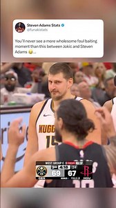Jokić looking at Steven Adams 🤣