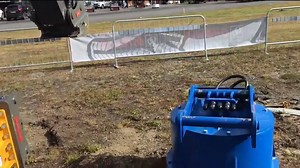 1.1M views · 9.7K reactions | With Oilquick fully automatic quick coupler for excavators, wheel loaders, lift trucks and material handlers you can switch between attachments in a matter of seconds from the comfort and safety of your cab. Investing in oilquick increases your productivity and safety. | OilQuick | Facebook