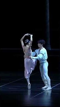 Romeo en Juliet's balcony scene | Dutch National Ballet / Dutch National Opera