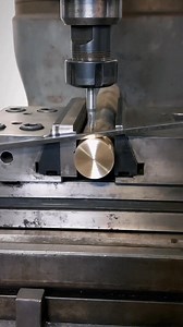 Tips and tricks for using Milling machines and manual lathes, a very brilliant idea. #milling #lathe #manual #millingmanual #fyp #manuallathe #cnc #cncmachine #vod #viral #vodfyp #vodviral #fbpro #manufacture @sorotan | Innovate Machining