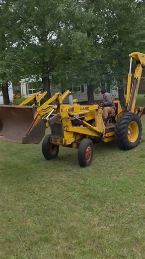 Case 580 Construction King Loader Backhoe #onlineauction #Case #backhoe #loaderbackhoe