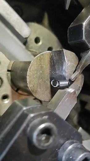 Torsion spring forming process- Good tools and machinery can increase work efficiency
