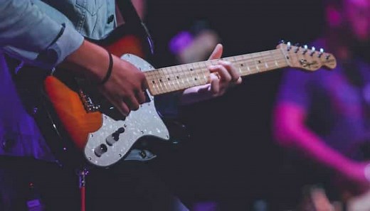 20 Best Drop D Tuning Songs (With Tabs!)