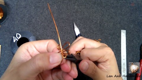 Simple wire dragonfly pendant - handcrafted copper jewelry 76