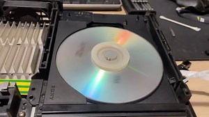 PS2 Trying to read disc after startup