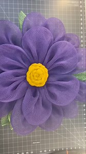 Here’s an easy way to use 21” mesh and make a beautiful flower wreath! The full tutorial from YouTube will be in the comments. Make something beautiful with me! #craftingfun #craftingideas #flowerwreath #CraftingLife #julieswreathboutique | Julie's Wreath Boutique
