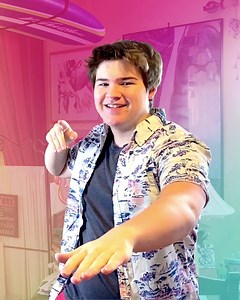 11K views · 261 reactions | Watch Ruth from Sydney to the Max, Max from Gabby Duran, and Pearce from ZOMBIES 2 recreate some iconic moments from Hannah Montana - Which is your favorite? Let us know in the comments below! | Disney Channel | Facebook