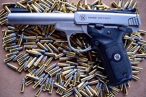 Smith & Wesson SW22 Victory Pistol Review