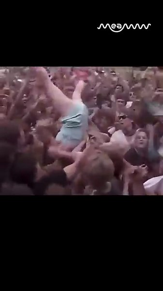 Throwback: Katy Perry’s Hilarious Crowd Surf Fail