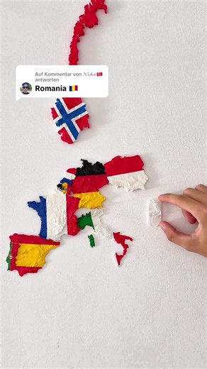 Painting Romania Flag on 3D Printed Puzzle Piece