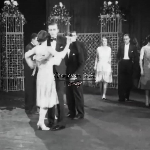 Exploring the Charleston Dance of the 1920s