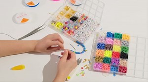 Amazon.com: Clay Beads Kit for DIY Jewelry Making - Flat, Thin & Round Clay Heishi Bead Disc Set - Necklace, Bracelet & Craft MakingKit with 7200 PCS - 20 Colors, Letters, Gold Charms, String, Scissors & Case : Arts, Crafts & Sewing