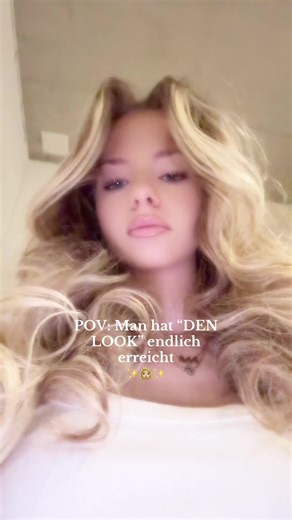 Perfekte Overnight Curls für bombshell Hair