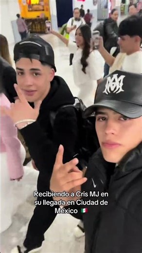 Cris MJ LIVE with Fans – GATA ONLY Europe Moment 2024 #crismj #latinmusic