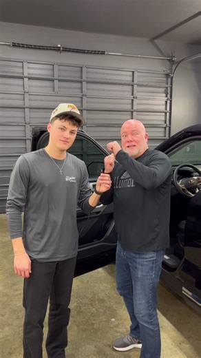 Window Tinting: Step-by-Step Hand Cutting Tutorial