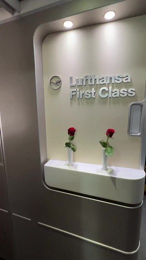 91K views · 216 reactions | In welcher First Class würdet ihr lieber fliegen?  | Besser Urlauben | Facebook