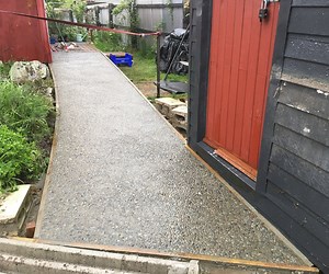 Making an Exposed Aggregate Concrete Path