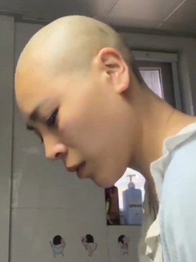 Exploring Women's Buzz Cuts and Head Shaves