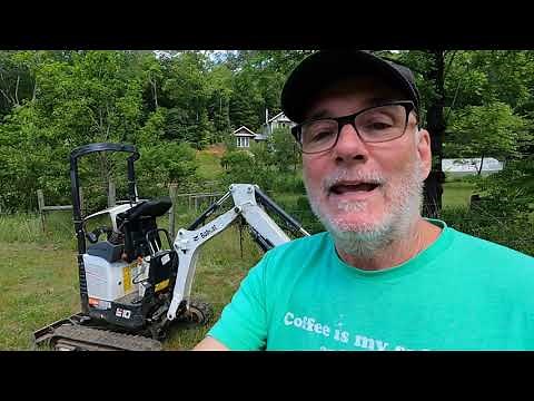 Differences between SAE and ISO Controls on an excavator