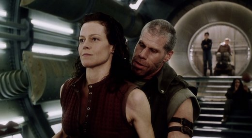 How Ron Perlman Nearly Ruined the Alien: Resurrection Basketball Shot