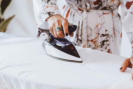 How to start an online clothing store in 2025 | Printful | Printful