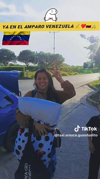 eso es una pequeña demostración de cómo salimos desde el terminal de arauca para cruzar hasta el amparo y de ahí hacer el trasbordo en nuestros taxis de confianza en Venezuela se cobra un solo precio de terminal a terminal nada de precios alterados también te apartamos los puestos en el terminal sin alterar precios a como esté su pasaje para el destino que vayas de Venezuela aquí estaremos para usted muchas gracias 🇻🇪🚕✍️🚍🧳