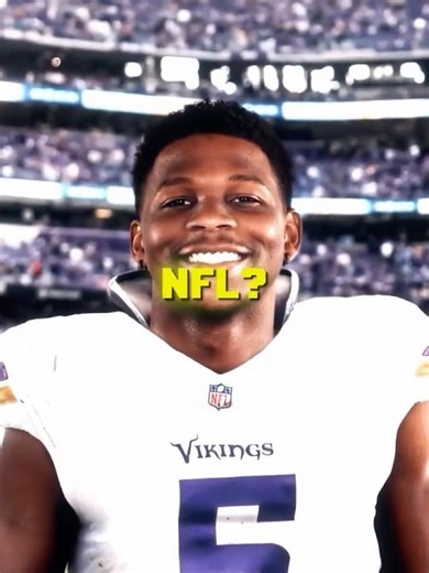 Can NBA Players play in the NFL? 🤔🏈