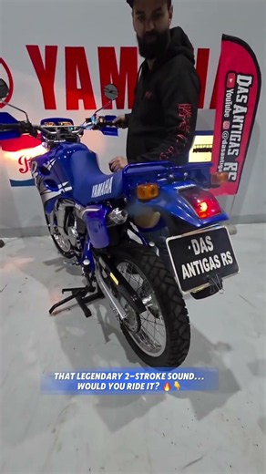 Why Is Everyone Obsessed With This Yamaha DT200R? 😱🔥