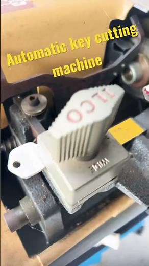 #ilco #keycuttingmachine #madeinusa #vintage #antique #ilco040