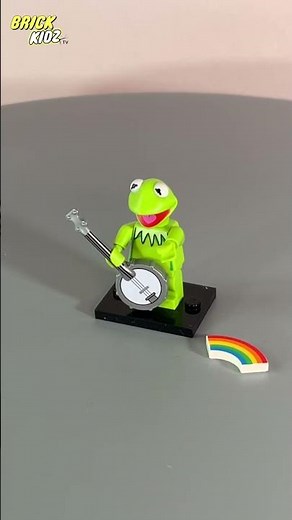 Unboxing LEGO Kermit the Frog Minifigure - The Muppets Series