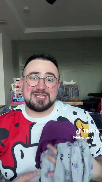 You said you wanted hauls of everything so HERE WE GO with angel tree number 1!!! I still have to organize their hygiene kits so I’ll do that later but I’m excited to show off everything for these fabulous kids and then deliver it tonight! I got moving bags as a way to store and transport all the gifts in an organized way. It should workout great! The rest of the hauls are coming up soon! Hehe, stay tuned my beautiful besties. #angeltree