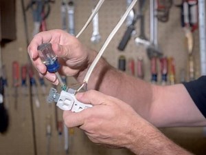 Neutral Vs Ground Wire: What That White Wire Is Actually For