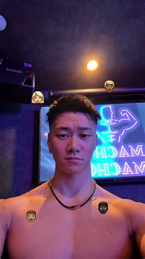 💪 Welcome to Macho Macho Nagoya! Muscles, drinks, and powerful performances all night long. Get ready for an unforgettable experience at Japan’s most entertaining fitness bar 💥 コメント欄見ないで、、 💪まっちょまっちょ名古屋へようこそ！ 筋肉とお酒、そして迫力のパフォーマンス一晩中楽しもう🔥 日本で1番エンターテインメント性の高いフィットネスバーを体験せよ💥 #fyp #musle #muslebar #名古屋