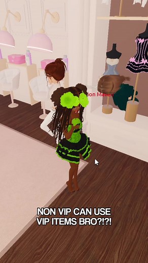 How to Sneak into VIP in Dress to Impress | Dress to Impress VIP Guide