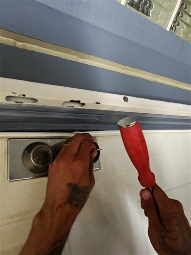 how to open a door lock fast! bump key for the win! #locksmith #fyp