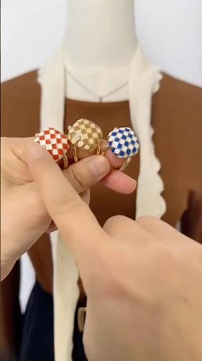 Scarf Ring Hack: Easy & Elegant Pussy Bow Style in Seconds