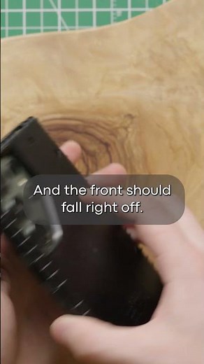 How to remove a Defender series OtterBox case