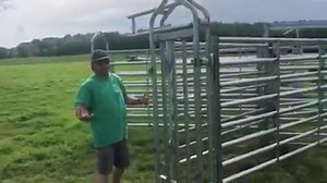 Here's our splitter box that goes in any of our custom alleyways. Priced at $600 as pictured. Please call or text Chad at 256-777-7137 for more info. As always, we offer a full delivery service for all our cattle equipment we sell | C&B Farm Outdoors