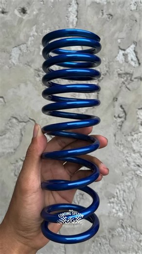 PCS_Powder Coating Solo on Instagram: "FYI, untuk proses powder coating warna candy seperti ini ada 2 langkah proses pewarnaan ya pren. Berikut ini langkah-langkahnya : Langkah 1. Setelah media selesai melewati treatment sand blasting, media di powder coating dulu dengan menggunakan warna silver chrome. Kemudian di oven dulu sampai warna silver chrome jadi. Langkah 2. Setelah warna silver chrome jadi, barulah media di powder coating warna biru candy. Setelah itu media oven kembali sampai warna b