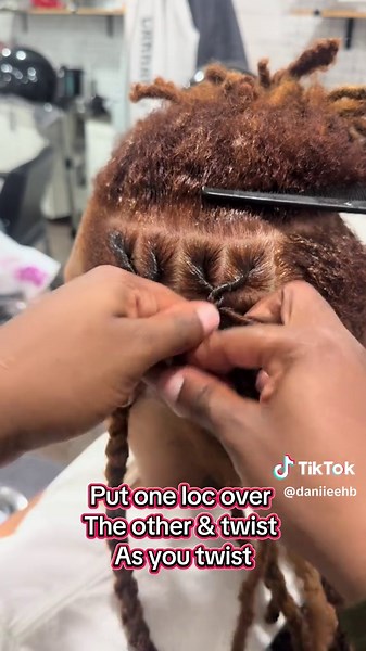 The perfect loc tutorial #locs #loctutorial #howtodolocs #fyp #locsoftiktok l