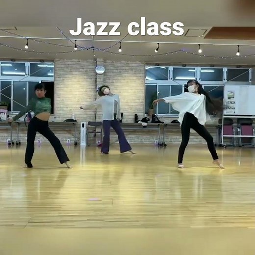 Jazz classダンスレッスン