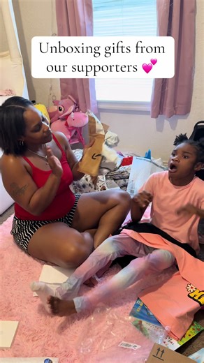 I will accepting gifts to our PO Box for children in need for Christmas 🎄you can send any gift of your choice and I will take to a donation center ❣️#unboxing #thankyou #gifts #fyp #iloveyou 🥹🙏🏾