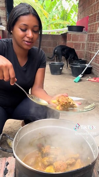 Comendo Tutano: Delícias da Carne e Experiências Matinais