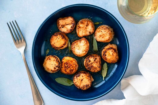 3 Ways to Perfectly Cook Scallops Whether They're Fresh or Frozen