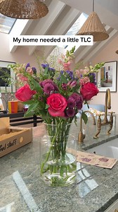 Get super-fresh flowers, delivered straight to your door as often as you like. ✨ Straight from the grower, so they last ages.  Learn to flower arrange with every box.  Plastic free & biodegradable packaging.  Skip or reschedule any delivery.  Something different and seasonal with every box! Join today and get a FREE Vase Starter Set (worth up to £60). | Freddie's Flowers | Facebook