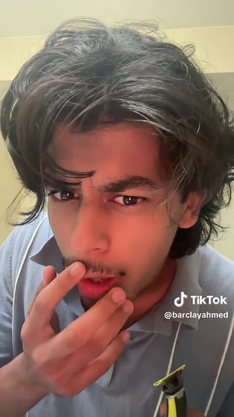 Facial Hair Lineup: Foil Shaver Transformation