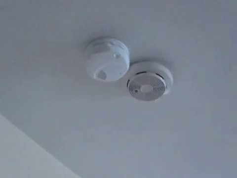 Smoke Alarm Test - First Alert New SA320 vs Old SA76RS