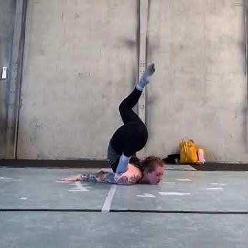 Woman Practices Amazing Triple-fold Contortion-1314409