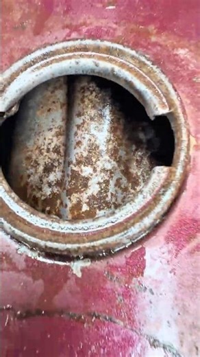 Motorbike fuel tank/gas tank rust removal